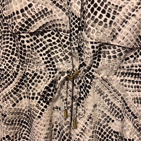 H&M sleeveless printed dress - Picture 2 of 8